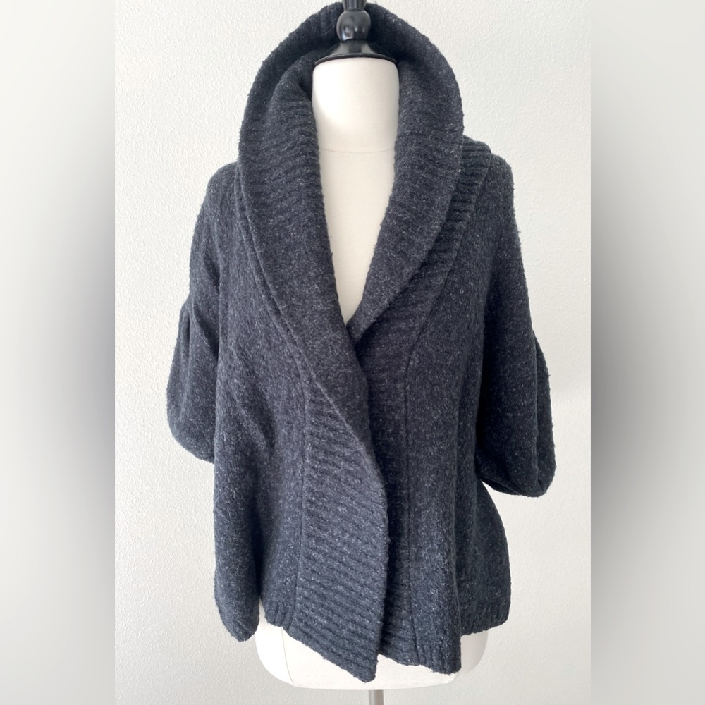 Women’s BCBG Boucle Sweater Jacket in Grey, Sz. XS/S